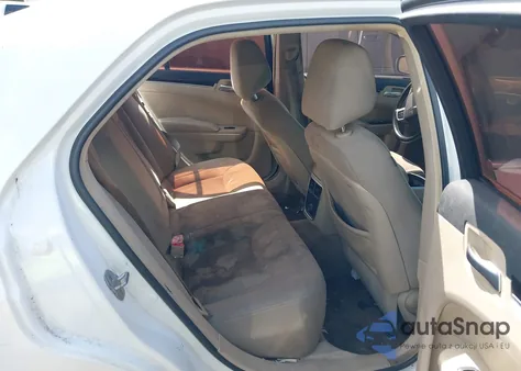 2013 Chrysler 300 Motown z USA, uszkodzony, nr VIN 2C3CCAAG9DH543990